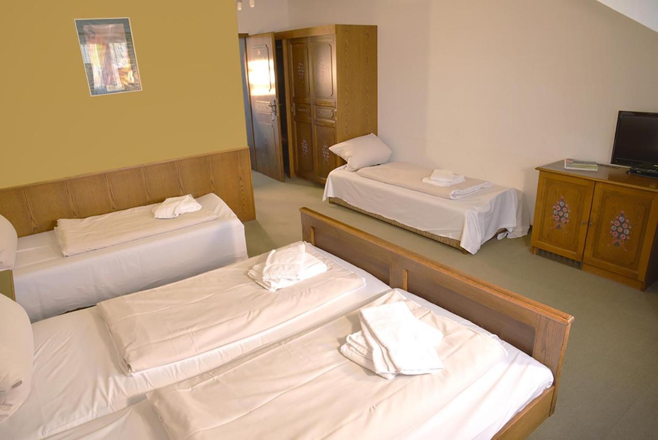 Hotelgasthof Schmucker Mossautal Exterior photo